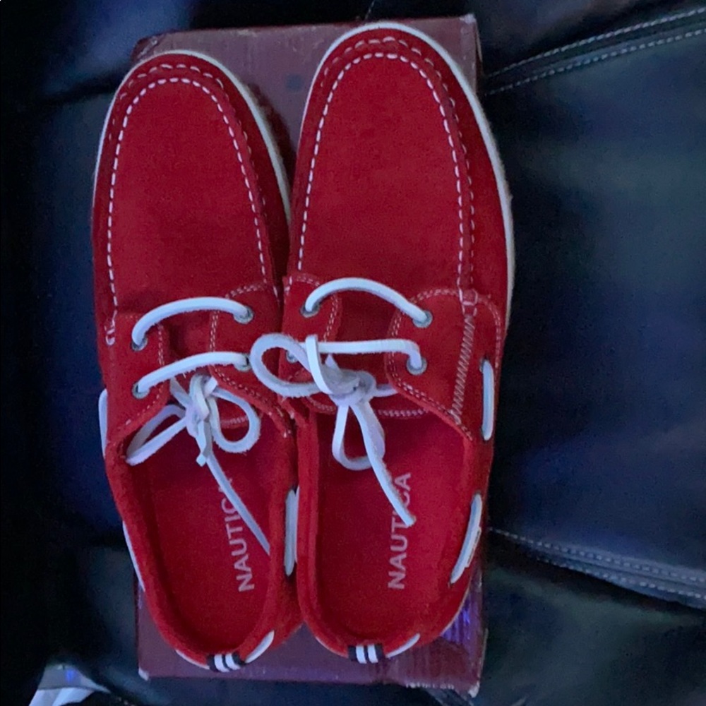Shoes - Picture 4 of 4